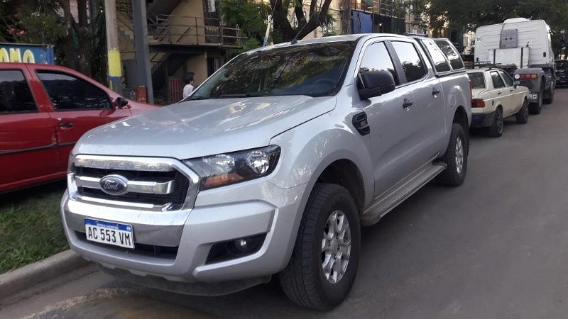 La camioneta robada en Murphy que fue hallada en Rosario. 