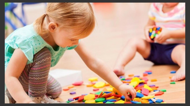 Solo hay que tener ganas de compartir y jugar con los niños.