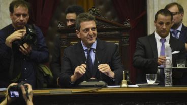 La plata permanente de la Cámara queda fuera de la medida.