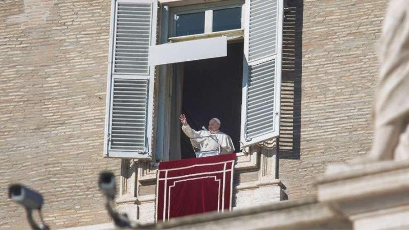 Francisco durante el rezo del Ángelus este 1 de enero. 