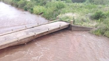 El caudaloso arroyo en el que cayó el chico.