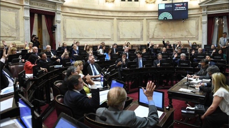 El Senado retomará sesiones el 15 de enero.