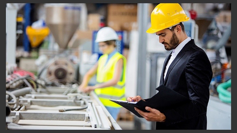 La carrera tiene una duración de cinco años y ofrece dos turnos: de 8 a 14 y de 17:30 a 23.