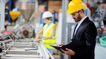 La carrera tiene una duración de cinco años y ofrece dos turnos: de 8 a 14 y de 17:30 a 23.