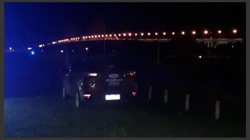 La camioneta en la que estaba el gendarme fallecido con su esposa cuando fue asaltado. 