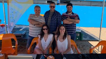 El equipo de verano de Esto se baila así que este sábado abrió en La Florida.