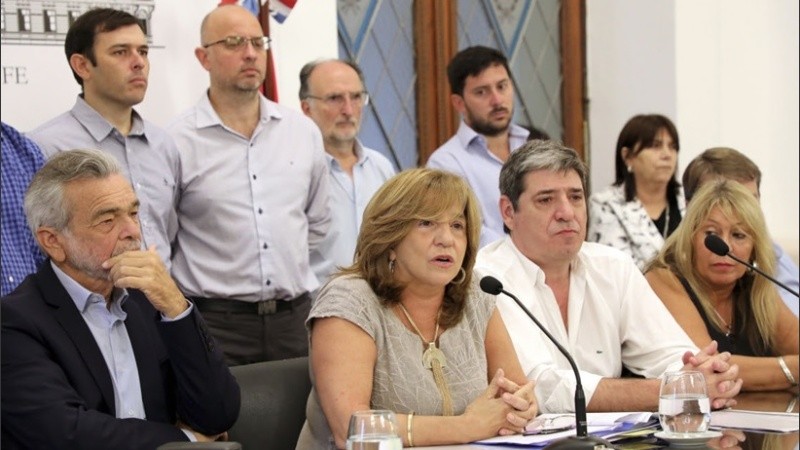 La ministra de Infraestructura en la conferencia de este lunes.