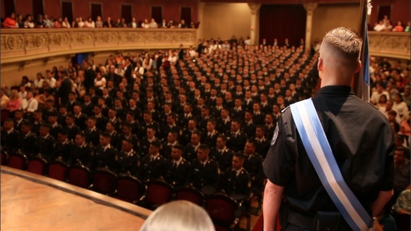 En octubre fueron 480 los graduados que aún esperan destino.