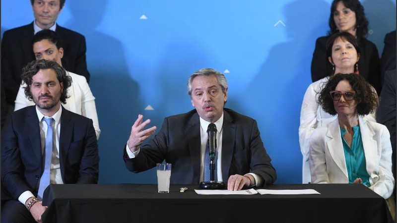 De la capacitación participarán todos los funcionarios del Poder Ejecutivo. 