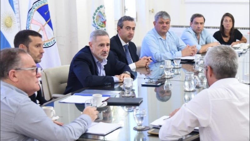 Sain y Javkin en un encuentro para coordinar políticas de seguridad.