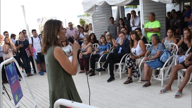 La secretaria de Género y Derechos Humanos, Mariana Caminotti, presentó la iniciativa.