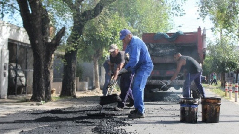 Comienzan las tareas de bacheo.
