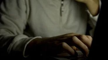 El hombre pidió dinero al sitio a modo de resarcimiento.