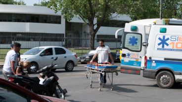El Sies asistió a la joven herida.