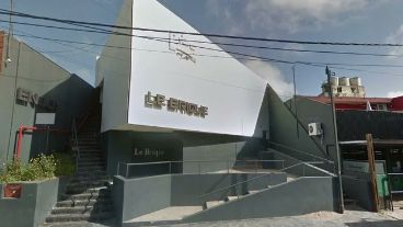 Fernando fue asesinado en la puerta de Le Brique.