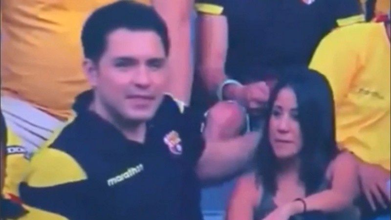 Qué par de pájaros: los agarraron 