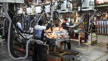 La OIT pide a las empresas "retener a sus empleados y mantenerlos conectados con el mercado laboral".