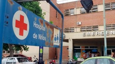 El pequeño se encuentra grave.