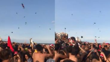 Una lluvia de botellas y latas en un parador de la ciudad balnearia bonaerense.