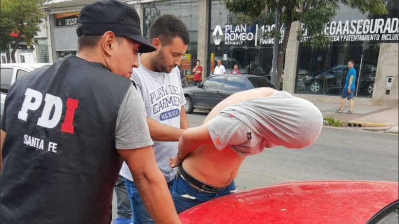 Acosta estaba por firmar una condena a 13 años por asociación ilícita y homicidio simple.