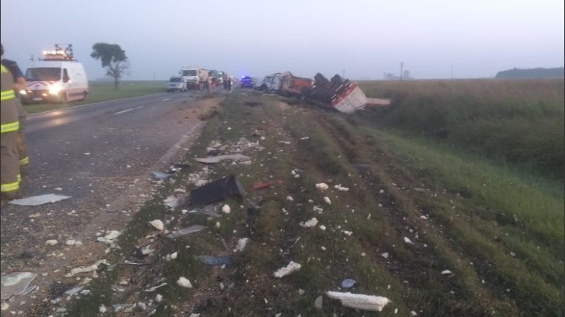 El impactante choque de camiones en la ruta 33.