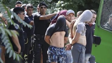 El momento de la detención de los rugbiers.