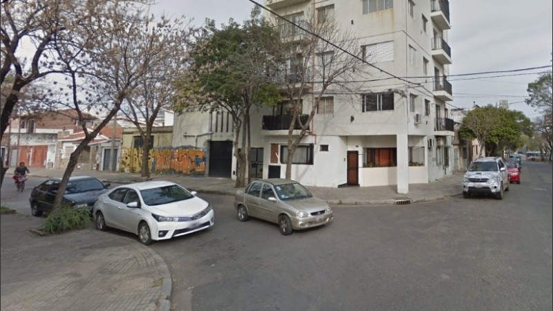 La zona de Lenzoni y Olivé, Arroyito, donde un motochorro robó a una mujer.