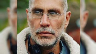 El escritor, productor y realizador mexicano Guillermo Arriaga ganó el XXIII Premio Alfaguara de Novela 2020 .