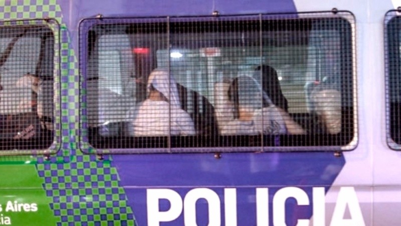 Thomsen y Comelli serán sometidos a reconocimiento fotográfico.