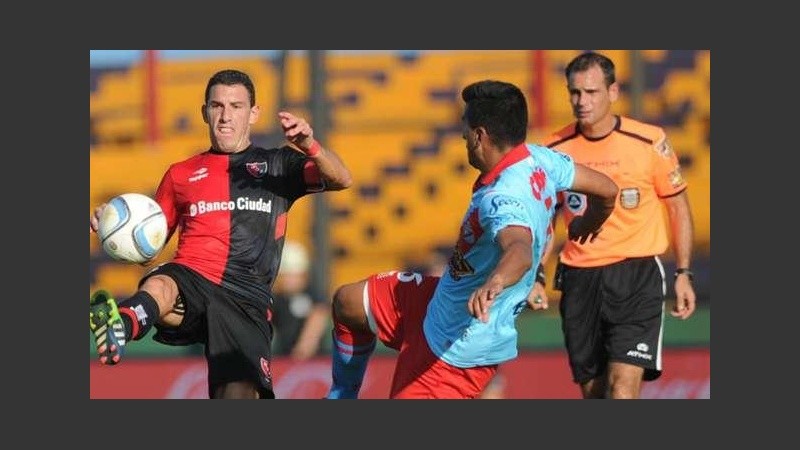 Se viene un nuevo capítulo del duelo entre Newell's y Arsenal en Sarandí. 