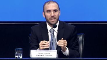 El ministro de Economía realiza gestiones en Estados Unidos.