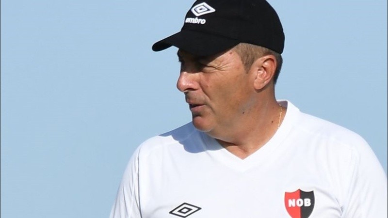 Kudelka tiene disponibles a Alexis Rodríguez y Salinas.