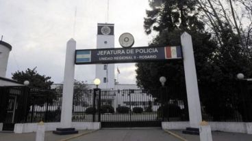 La Fiscalía desarrolla investigaciones y auditorías en la Jefatura de Policía.