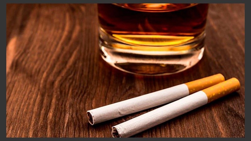 Más allá del alcohol y el cigarrillo, hay factores ambientales y genéticos que también inciden en la edad cerebral.