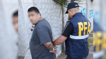 Uno de los sospechosos fue detenido en inmediaciones de Eva Perón y Circunvalación.