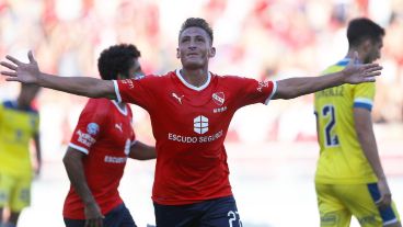 El local fue ambicioso y superó de forma clara a Central en el primer tiempo.