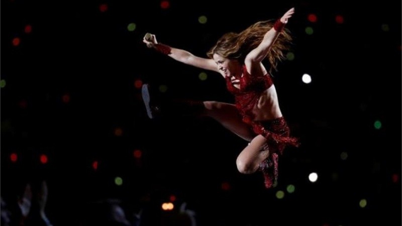 La cantante brindó un espectáculo impactante. 