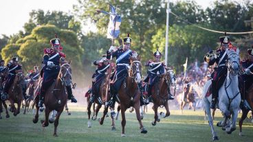 Todos los años en el Campo de la Gloria se recrea el combate.