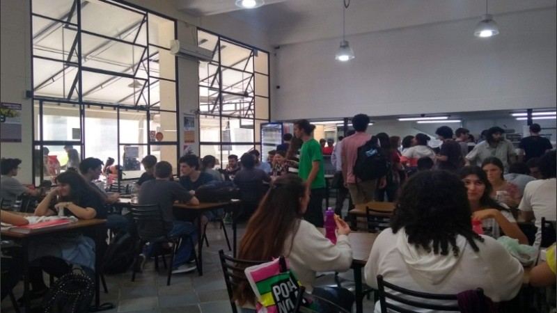 Los seis comedores estarán habilitados para distribuir desayunos, almuerzos y viandas para cena.