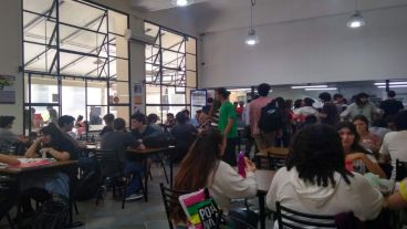 Los seis comedores estarán habilitados para distribuir desayunos, almuerzos y viandas para cena.