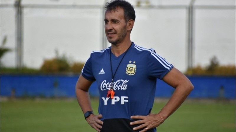Batista, el entrenador del equipo argentino que busca la clasificación a los JJ.OO.
