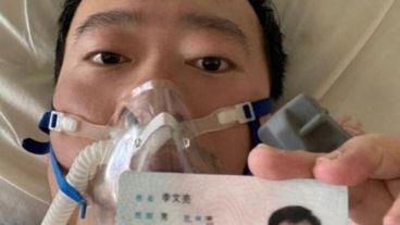 La última foto del doctor Li Wenliang en el hospital de Wuhan