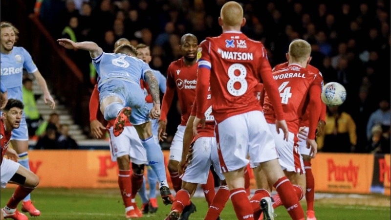 El Leeds está segundo con 55 puntos.