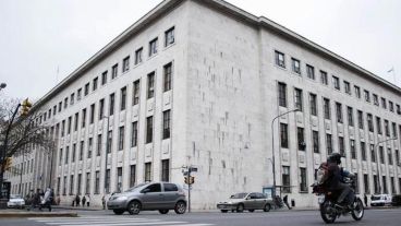 también se suspendieron los plazos procesales y audiencias fijadas por la dependencia.