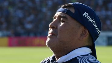 El vínculo de Diego con Newell's condiciona cualquier comentario en Arroyito.