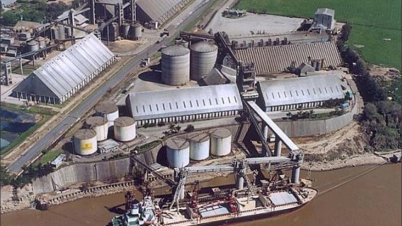 La firma será suspendida para operar en la Bolsa rosarina.