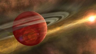 El planeta "bebé" está en órbita alrededor de una estrella de unos 5 millones años de edad.