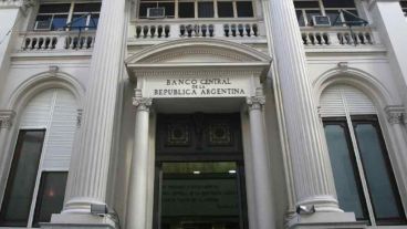 El stock de deuda pública nacional a fines de diciembre de 2019 se elevó a US$ 323.177 millones, de los cuales el 60% se concentraba en títulos públicos, informó el Banco Central.