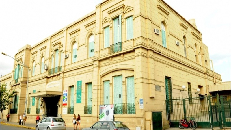 El adolescente murió en el hospital Cullen.