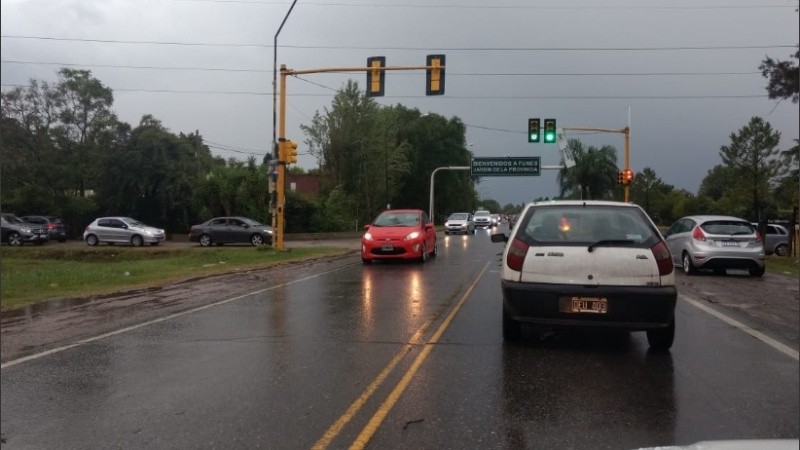 Complicaciones y demoras en la vieja ruta 9.